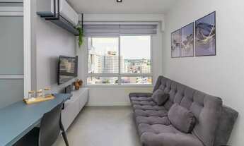 Imagem 5: Apto de 1 dormitório completamente mobiliado. Andar alto com sol e vista