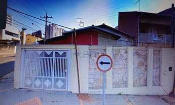 Imagem 2: Casa à venda em Campinas, Taquaral, com 3 quartos, com 200 m²