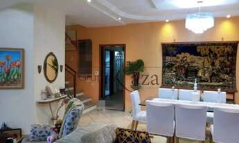 Imagem 2: Casa Condomínio - Condomínio Esplanada do Sol - 4 Dormitórios - 213m²