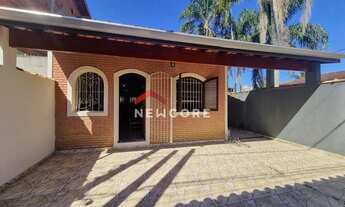 Imagem: Casa em Avenida Ermelinda Araújo de Lima