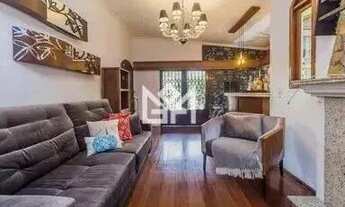 Imagem 3: Excelente casa residencial à venda em Porto Alegre/RS, no bairro Jardim Itu Sabará!