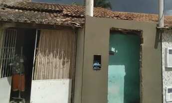 Imagem: Casa com início de reforma