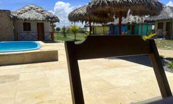 Imagem 6: Chale para venda possui 24 metros quadrados com 1 quarto em Praia Peito de Moça - Luís Co