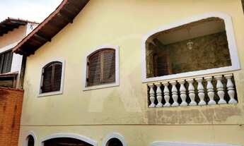 Imagem 2: Sobrado de 3 dormitórios com 3 vagas de garagem coberta na Vila Amalia