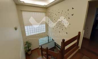 Imagem 4: Sobrado completo e espaçoso em ótima localização