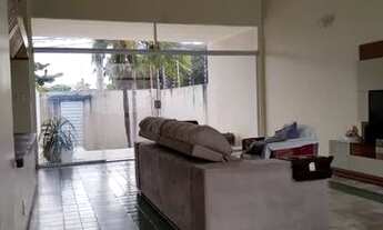 Imagem 5: Casa em rua pública -Coroa do Meio