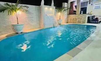 Imagem: Casa com piscina na Serra