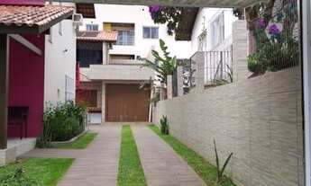 Imagem 4: Casa para venda com 400 metros quadrados em Canasvieiras em excelente localização