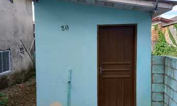 Imagem: Alugo Kitnet sozinha no terreno