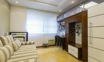 Imagem 3: Apartamento salão 02 ambientes, 04 quartos, 01 suite, reformado, 152 M2, Cosme Velho - RJ