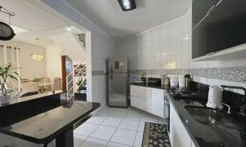 Imagem 7: CASA ELEGANTE E CONFORTÁVEL EM LAURO DE FREITAS! CHANCE IMPERDÍVEL! OPORTUNIDADE ÚNICA!