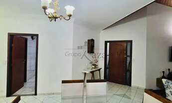 Imagem 2: Oportunidade - Casa em Condomínio - Jardim das Colinas - Residencial Jardim das Colinas