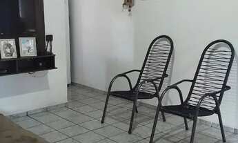 Imagem 6: Casa na Cidade de Jaraguá: Espaçosa, Confortável e Próxima ao Mercado!