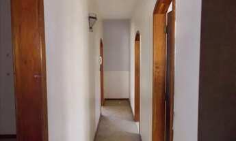 Imagem 7: Casa no centro de Maricá com 345 m² com 7 quartos, piscina e churrasqueira