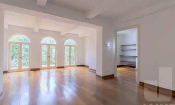 Imagem 2: Casa para locação com 4 quartos, 3 banheiros e amplo terreno