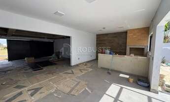 Imagem 3: Casa de Luxo com 4 suítes no Condomínio da Sociedade Hípica de Botucatu FASE FINAL DE ACAB