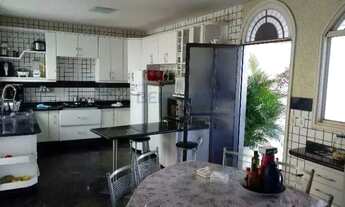 Imagem 2: Casa de Alto Padrão na Vicente Pires com 4 Suítes, Piscina e Churrasqueira em Condomínio F