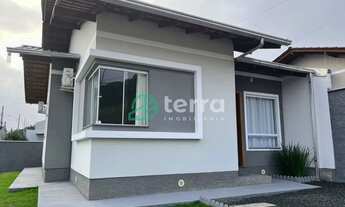 Imagem 3: Lindíssima Casa de 03 Quartos no Bairro Arapongas Indaial/SC