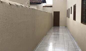 Imagem 6: Alugo casa : bairro vila nova /rua :ac dona clara