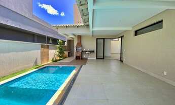 Imagem 3: Casa em condomínio com piscina à venda