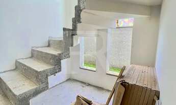 Imagem: Casa duplex à Venda, 3 dormitórios (1