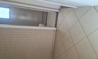 Imagem 4: Apartamento para aluguel e venda possui 74 metros quadrados com 1 quarto