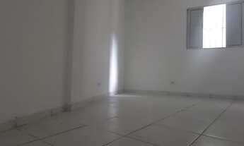 Imagem 3: Casa com 2 dormitórios para alugar por R$ 900,00/mês - Parque Pinheiros - Taboão da Serra