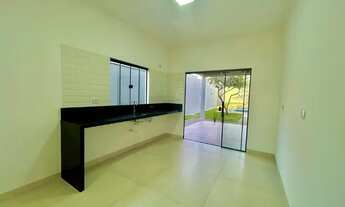 Imagem 6: CASA COM EXCELENTE PADRÃO DE ACABAMENTO E PISCINA