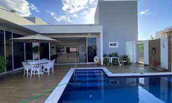 Imagem: Casa moderna no Condomínio Portal das Águas