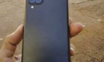 Imagem 2: Samsung a12 Quarto com aluguel por R$700 /mês