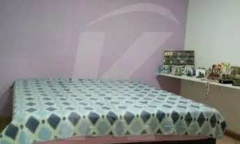 Imagem 2: Sobrado com sacada