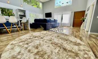 Imagem 3: Casa térrea com 3 dormitórios sendo 1 suíte à venda na Praia da Lagoinha, Ubatuba/SP