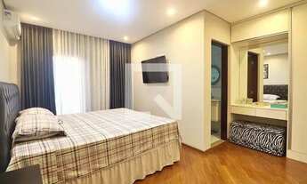 Imagem 6: Casa para Aluguel - Santa Teresinha, 3 Quartos, 160 m2