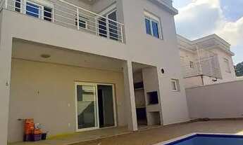 Imagem: Sobrado novo em condomínio, estilo moderno