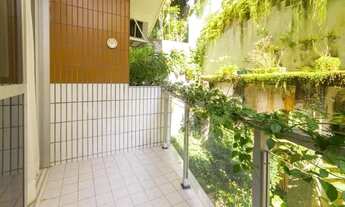 Imagem 6: Apartamento salão 02 ambientes, 04 quartos, 01 suite, reformado, 152 M2, Cosme Velho - RJ