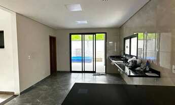 Imagem 5: Casa à Venda em Loteamento de Atibaia Piscina, Varanda e Espaço Home Off