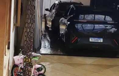 Imagem 15: Casa para venda em rua pública