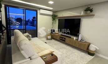 Imagem 3: Excelente sobrado com 205 m2 privativos, 3 dormitórios, 2 suítes e piscina!