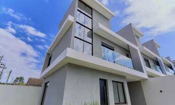 Imagem 5: Sobrado com 3 dormitórios sendo 1 suíte e 2 vagas de garagem no Bairro Santo Inácio - Curi