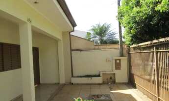 Imagem 6: VILA SANTO ANTONIO - CASA RESIDENCIAL 2 DORM.C/AE 1 C/BANH.PRIVATIVO, GARAGEM