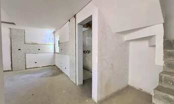 Imagem 5: Lindo Sobrado/Triplex Novo à venda em Curitiba no bairro Cajuru!!