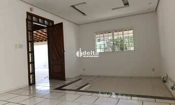 Imagem 7: Casa residencial disponível para venda no bairro Cidade Jardim em Uberlândia-MG