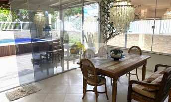 Imagem 3: Aluguel de Temporada! Belíssima casa com 04 dormitórios e piscina, confira!