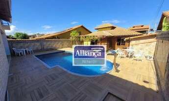 Imagem 2: Casa com 5 dormitórios à venda, 181 m² por R$ 750.000,00 - Ponta Grossa - Maricá/RJ