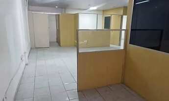 Imagem 5: Lauro de Freitas, Buraquinho, próximo à Estrada do Coco