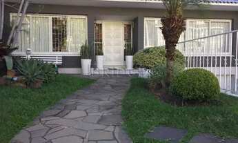 Imagem: BELÍSSIMA CASA COM PISCINA E SALÃO DE