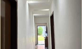 Imagem 5: Casa à venda em Parque Jacaraipe com 3 Quartos e um aplo Quintal