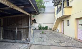 Imagem 6: Casa histórica no coração de Garibaldi, em frente à Igreja Matriz