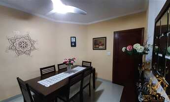 Imagem 2: 2 Dormitórios,1 suíte amplo e reformado, 1 vaga, na quadra da praia dos milionários, são v