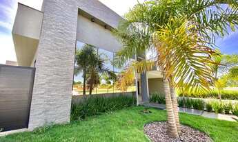 Imagem: Casa com 4 Suítes c/ Marcenaria Planejada